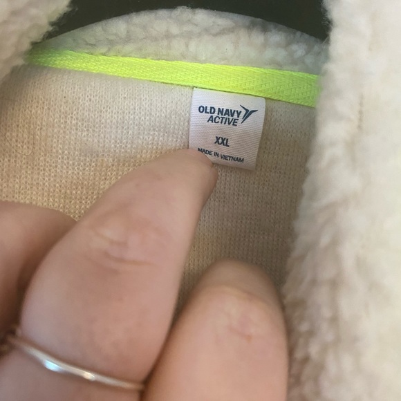 Fleece jacket - Picture 2 of 3